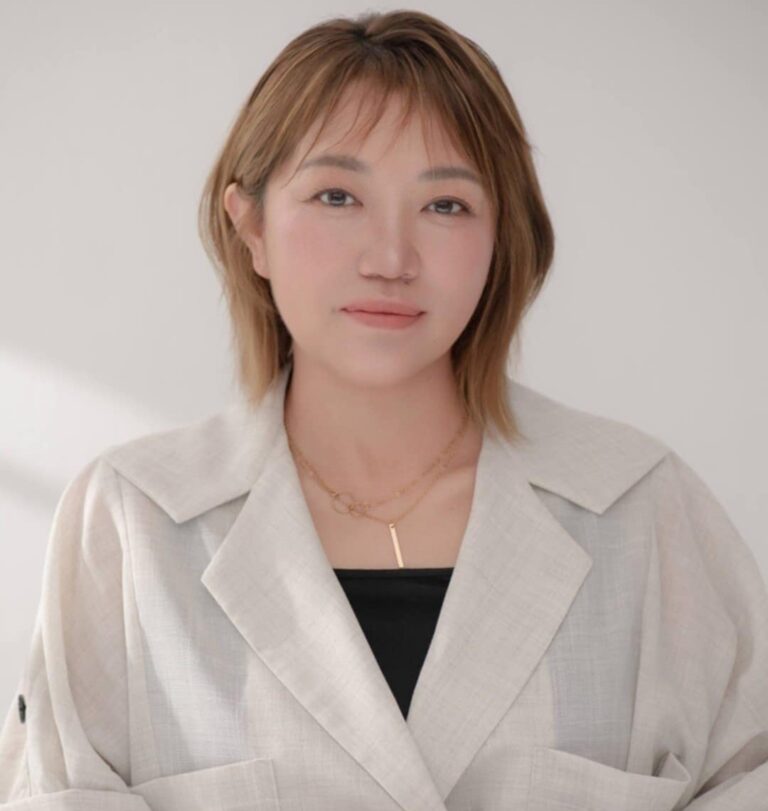 「私なんか」を「私素敵」に変えるドレスとセルフフォトの魔法使い 中村 美佐江